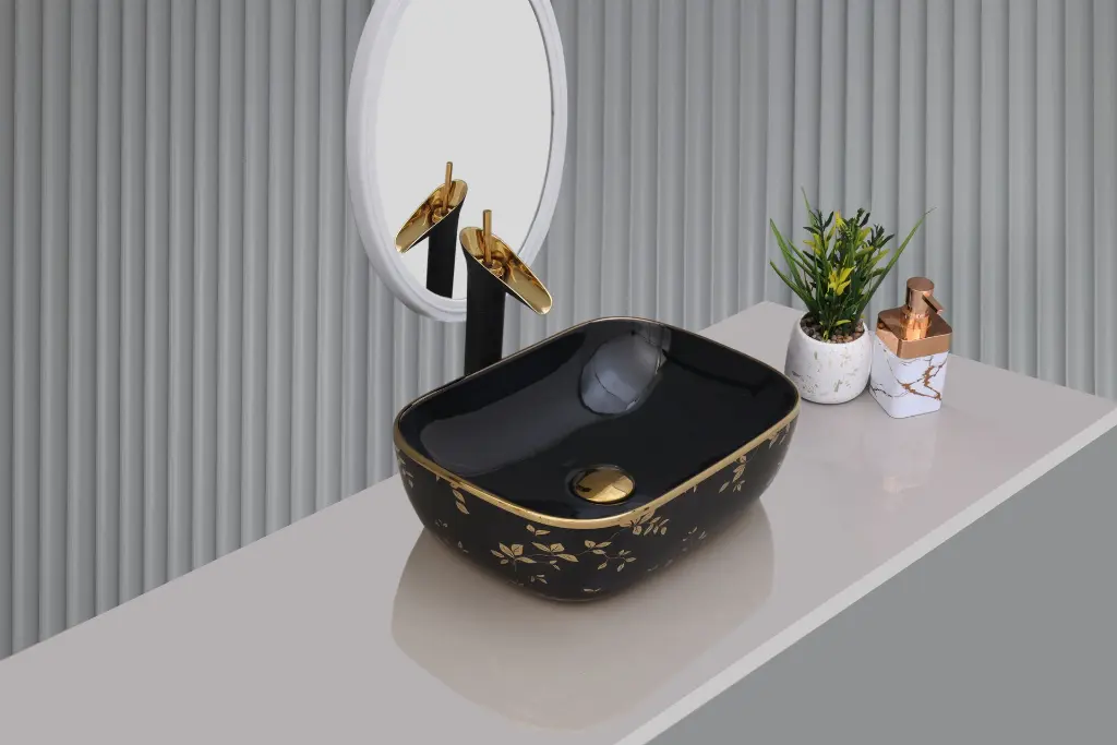 BLACK-CITIZEN G-01.JPG.webp